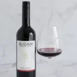 Botella de vino tinto sin alcohol Judan cabernet sauvignon - nada de alcohol, todo el sabor.